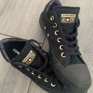 Converse sneaker